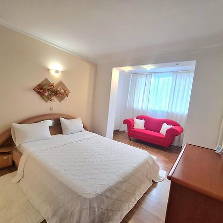Stefan Cel Mare Apartment Chisinau Bagian luar foto