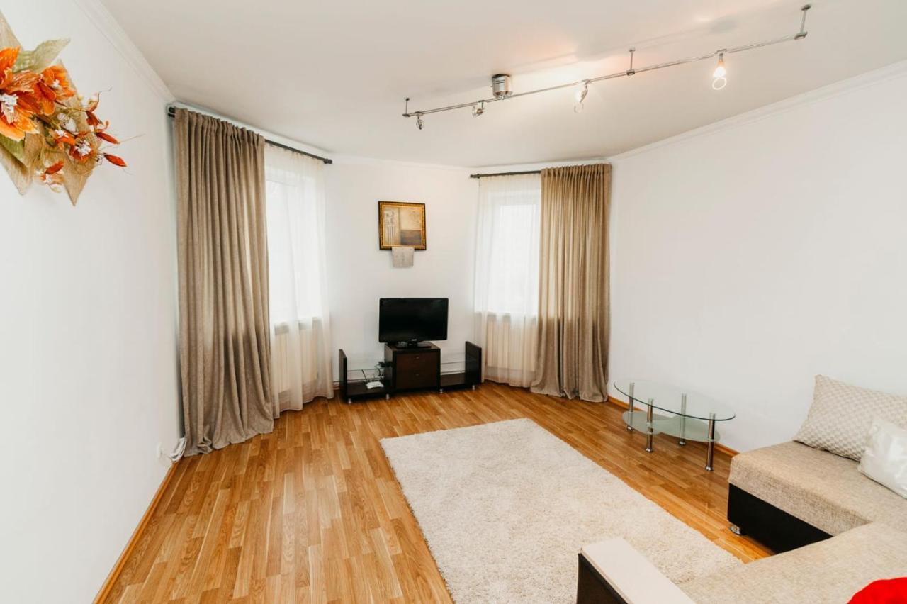 Stefan Cel Mare Apartment Chisinau Bagian luar foto